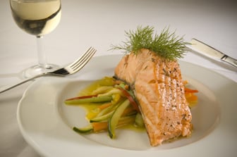 Salmon con eneldo y whisky