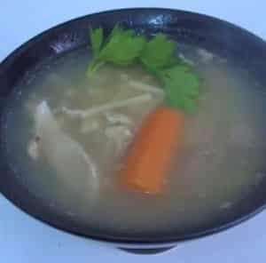 Caldo de Pollo