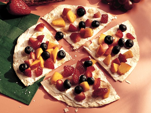 Pizza dulce con fruta