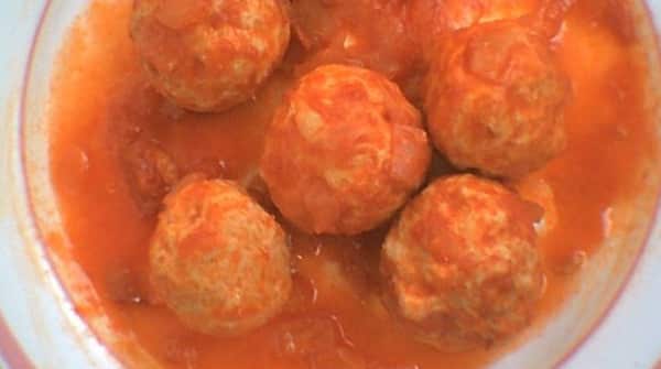 Albóndigas de pollo con Salsa de Tomate