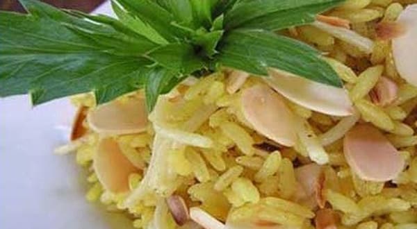 Arroz con Almendras al Curry