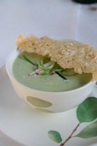 Gazpacho de pepino y lichi 