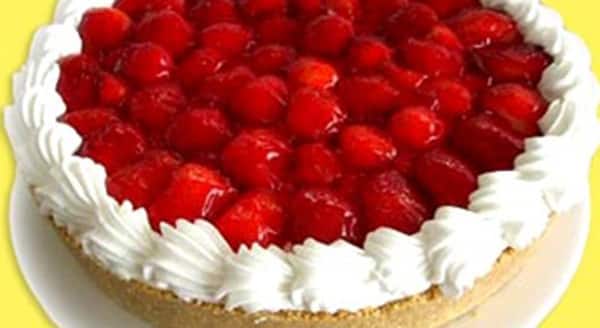 Pastel de Queso con Fresas