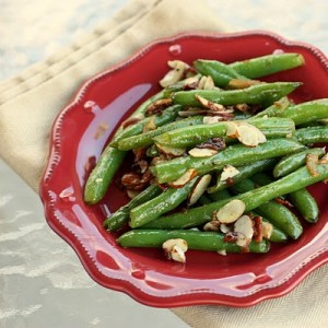 Judías verdes con almendras y tocino