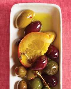 Aceitunas adobadas con fruta y finas hierbas