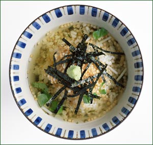 Sopa de arroz y té, estilo japonés