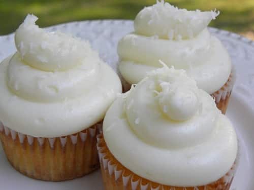 Cupcakes de piña colada