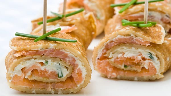 Rollitos de Salmón y Queso Crema