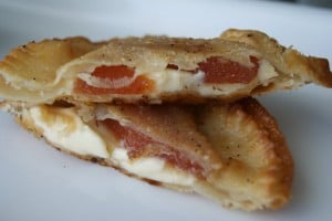 Empanadillas de queso y membrillo