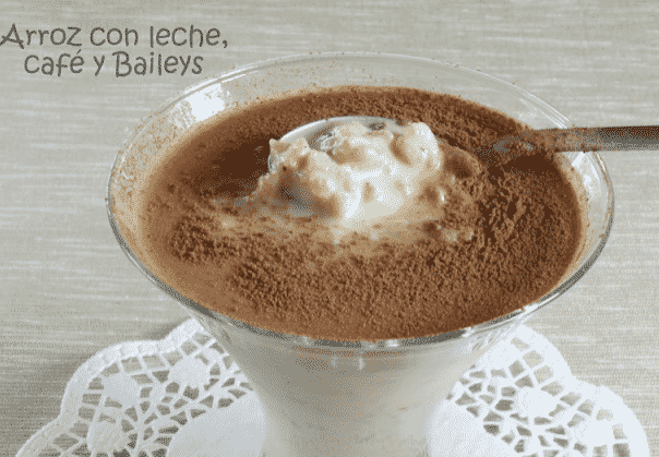 Arroz con leche, café y Baileys