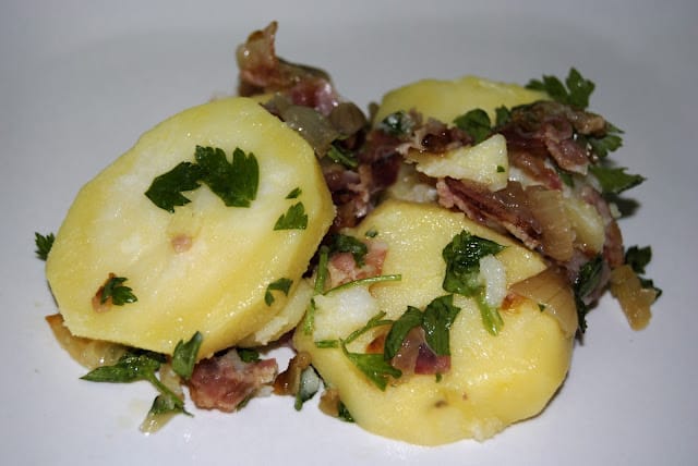 Ensalada de patatas con bacon