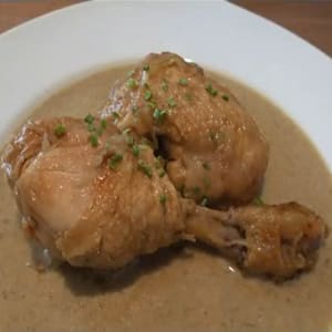 Pollo en Salsa de Champiñones