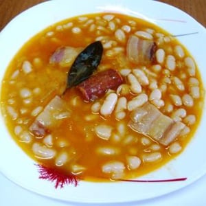 Judías Blancas con Chorizo