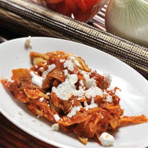 Chilaquiles Rojos con Pollo