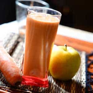 Jugo de Zanahoria y Manzana