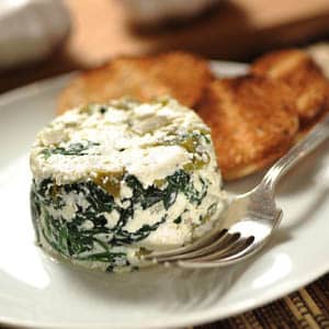 Queso Fresco con Nopales y Espinacas