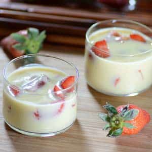 Copas de Fresas con Crema Inglesa