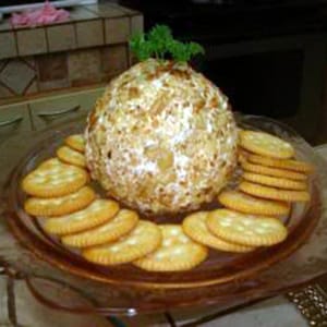 Bola de Queso con Piña