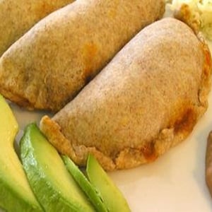 Empanadas con Salpicón de Atún