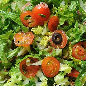 Ensalada de Papas con Aceitunas y Lechuga