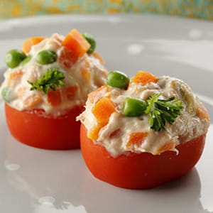 Tomates Rellenos de Ensaladilla