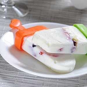 Paletas de Yogur con Fruta