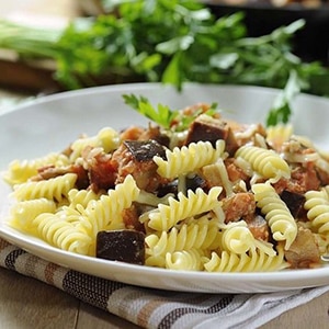 Fusilli en Salsa de Berenjenas