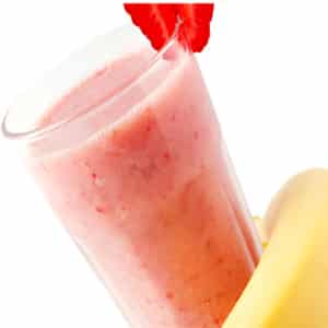 Batido de Yogur de Plátano con Fresas