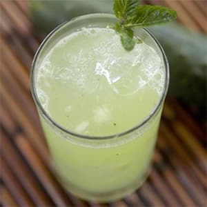 Agua de Pepino con Limón y Menta