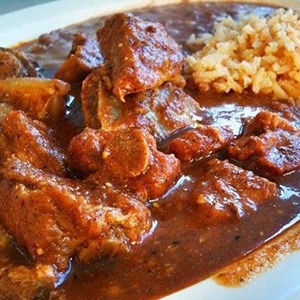 Costillas de Cerdo en Salsa Roja